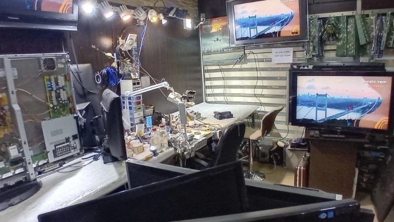 علت خط افتادن روی تلویزیون LCD و تعمیر آن در کرج